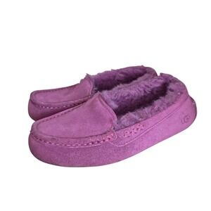 UGG Moccasin Ansley Slippers Womens 7 Purple Shearling Lined Suede Cozy